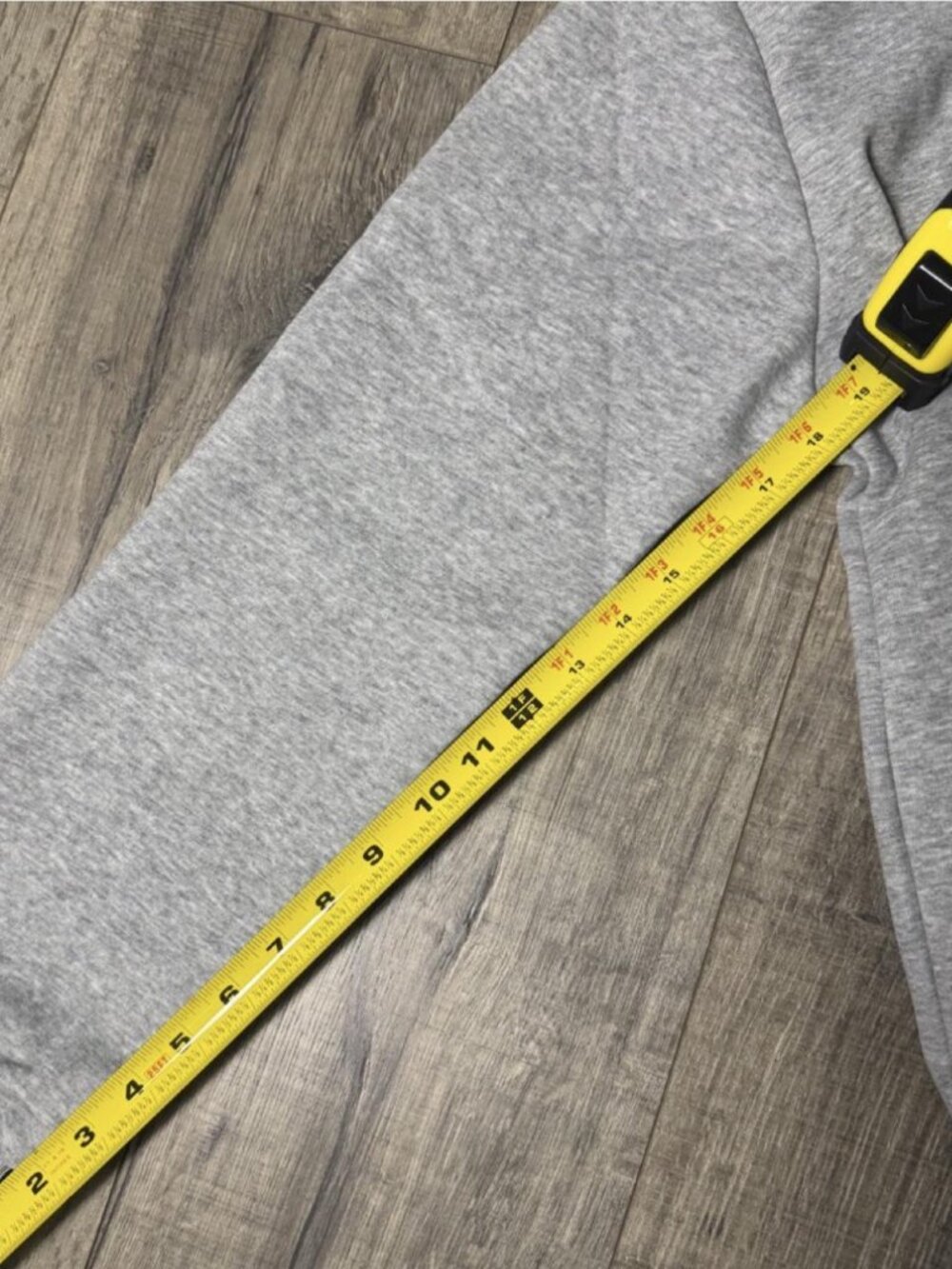 ALO Yoga Unisex Grey Quarter-Zip Hoodie and Jogger Set NWT - Picture 5 of 8